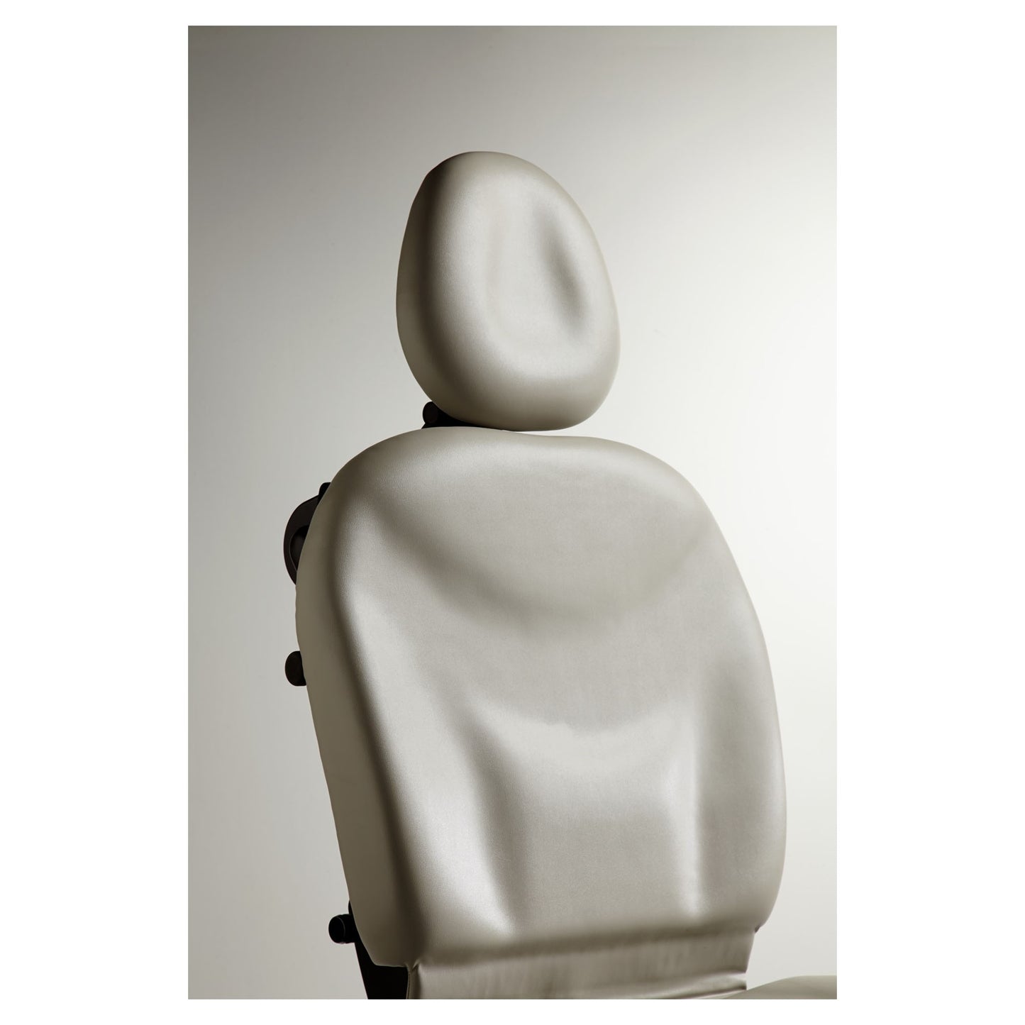 641 Contoured Headrest, UltraFree Dark Linen (US Only) (DROP SHIP ONLY) (Delivery Info Sheet Required)
