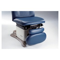 230 UltraFree Large Footrest, 24in Wide, Restful Path (US Only) (DROP SHIP ONLY) (Delivery Info Sheet Required)