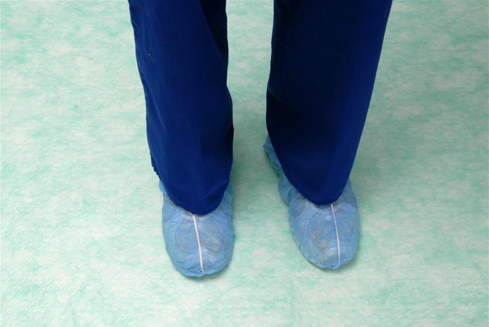 Floor Mat, w/ Fluid Barrier Backing, Green, Low Level of Fluid, 28" x 40", 30/cs (US Only) (Not Available For Sale into Canada)