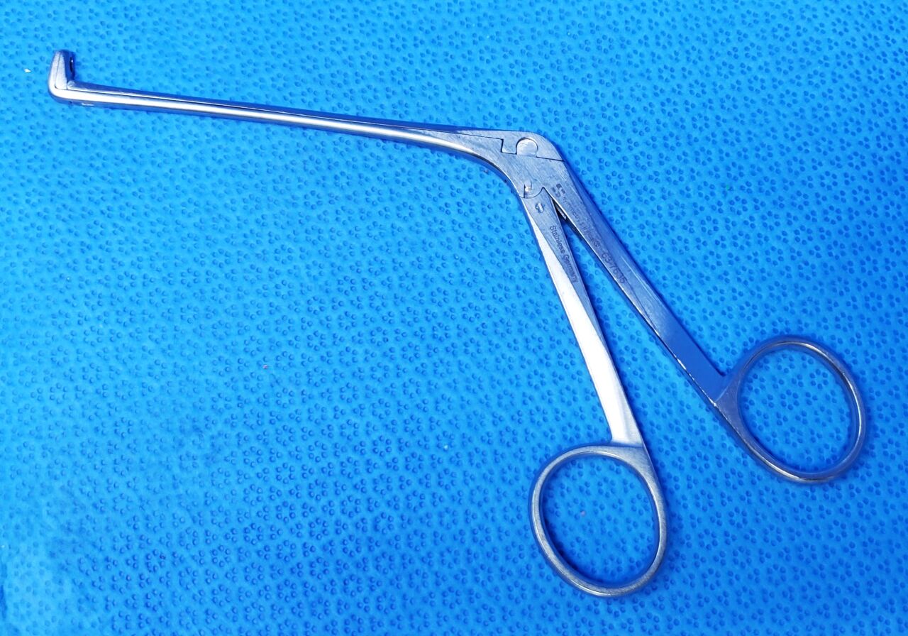Symmetry Scissors, Metzenbaum, Curved, Tungsten Carbide, Regular Tip, 7 in (US Only) (Not Available For Sale into Canada)
