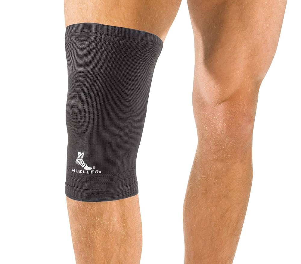 Elastic Knee Support, Black, Small (In retail pkg) (Products are only available for sale in the U.S. Products cannot be sold on Amazon.com or any other 3rd party platform without prior approval by Mueller.)