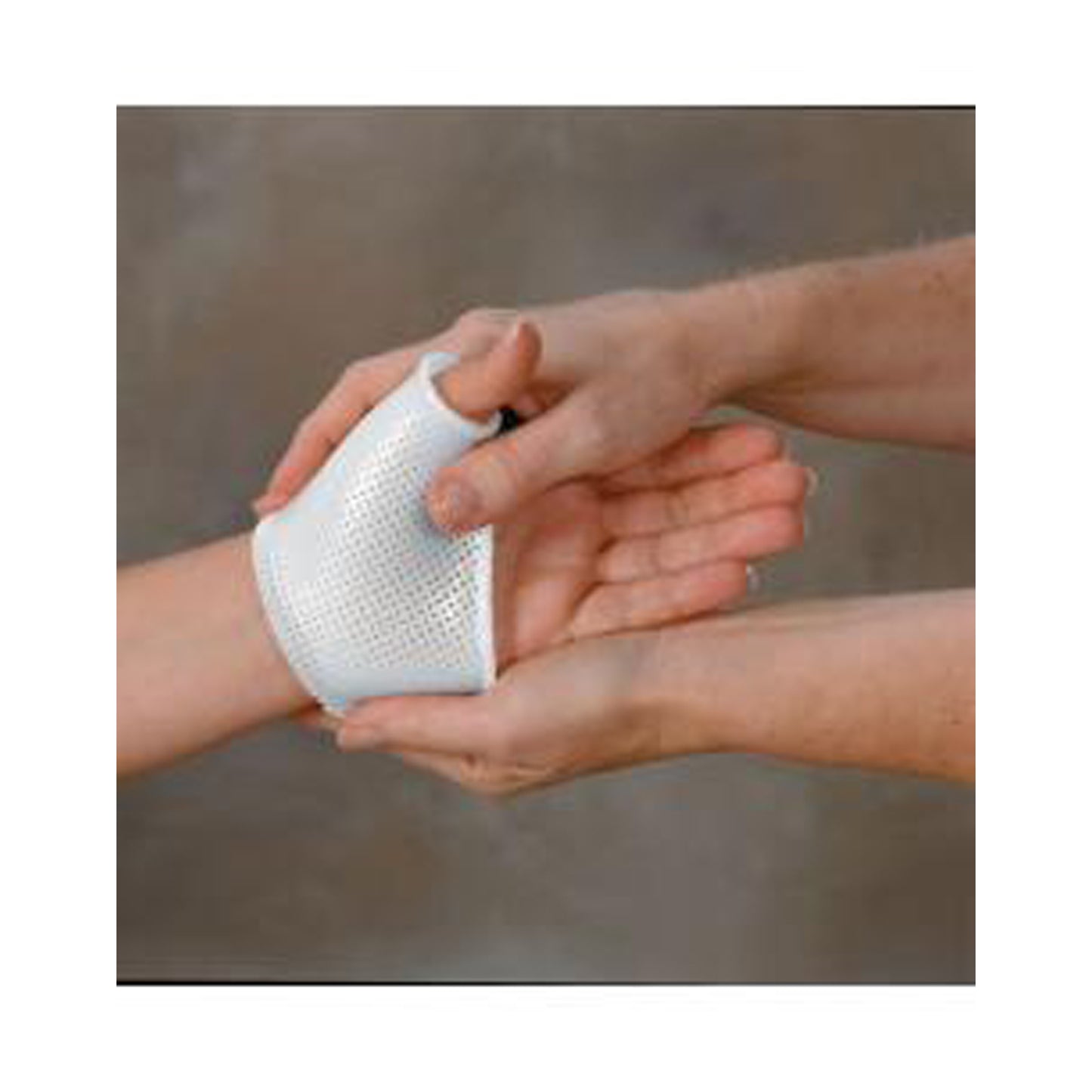 Aquaplast-T, 1/8" x 18" x 24", Solid, 4/cs (US Only)