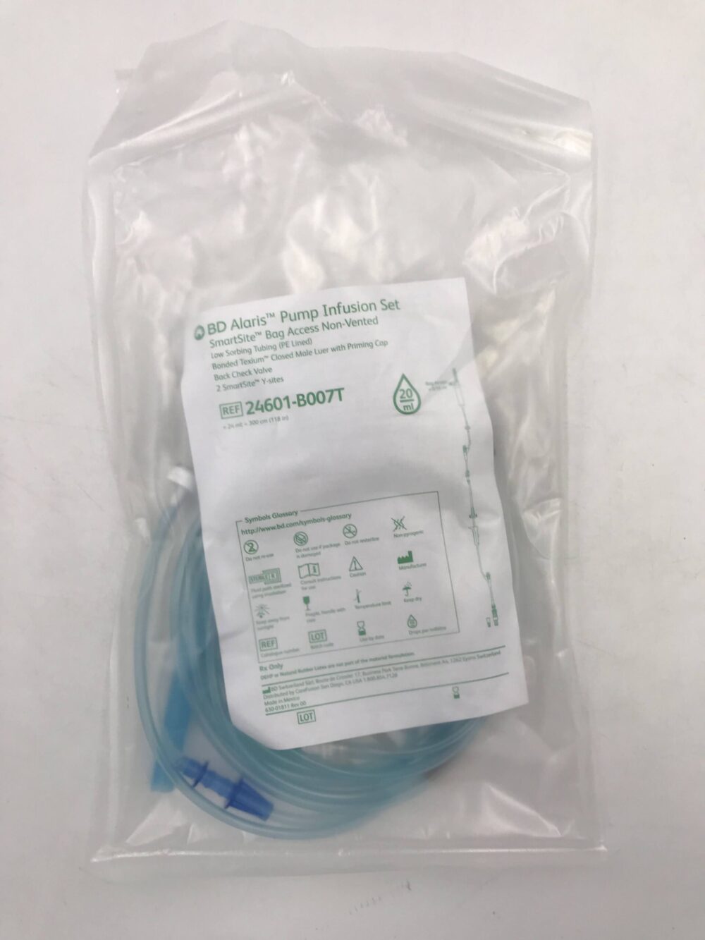 Alaris IV Pump Set, 20 drop/ml, 118" Tubing, (3) Ports, Closed, Low-Sorb, 20/cs (Continental US Only) (Drop Ship Requires Pre-Approval)