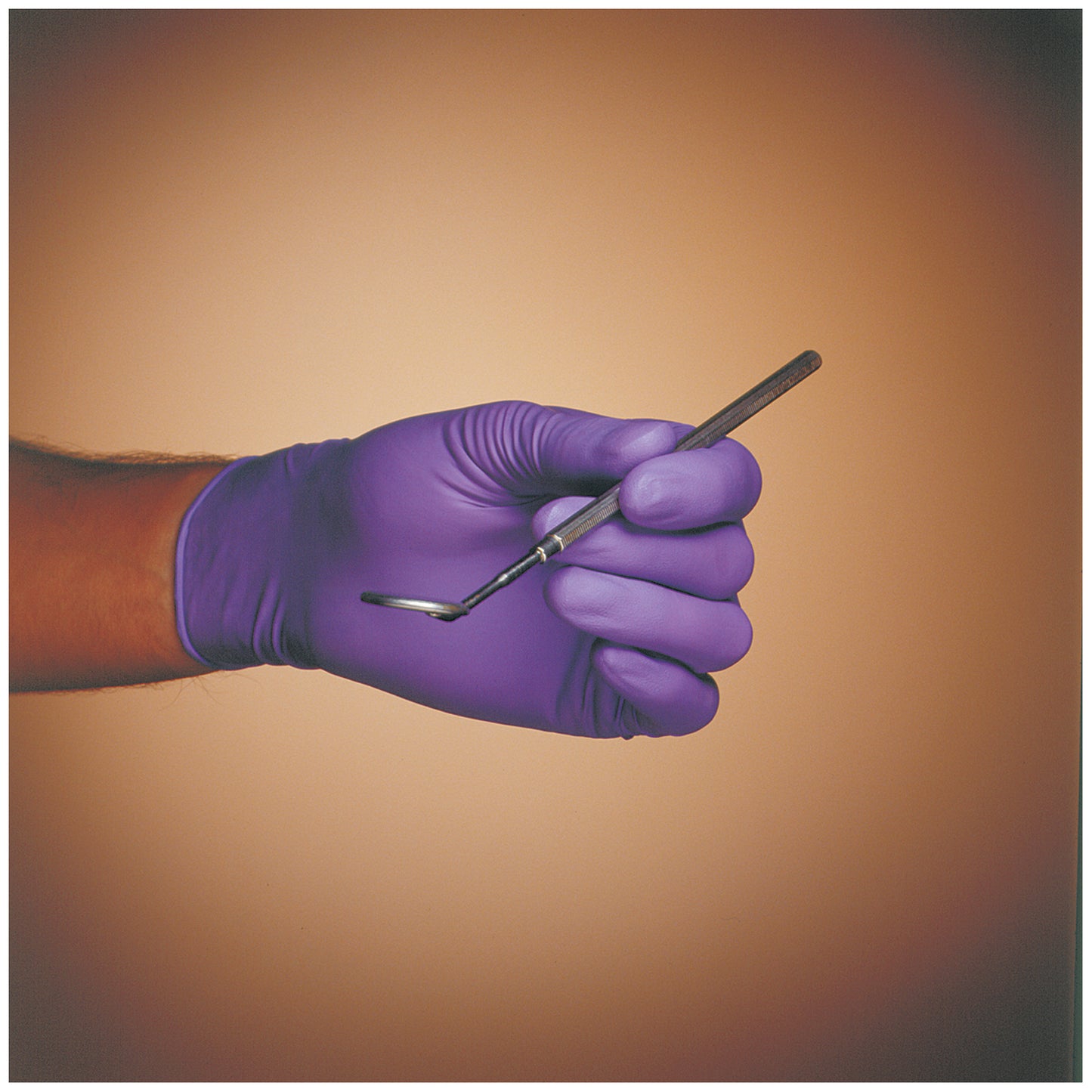 Gloves, Small, 100/bx, 10 bx/cs (60 cs/plt) (US Only)