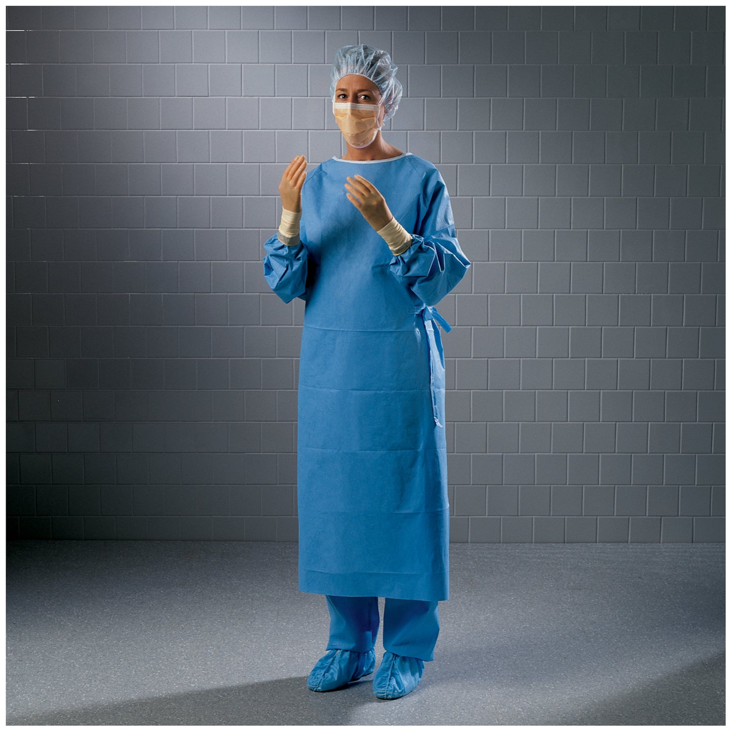 Reinforced Gown, Raglan Sleeves, X-Large, Sterile, Fabric Reinforced, 28/cs (US Only)