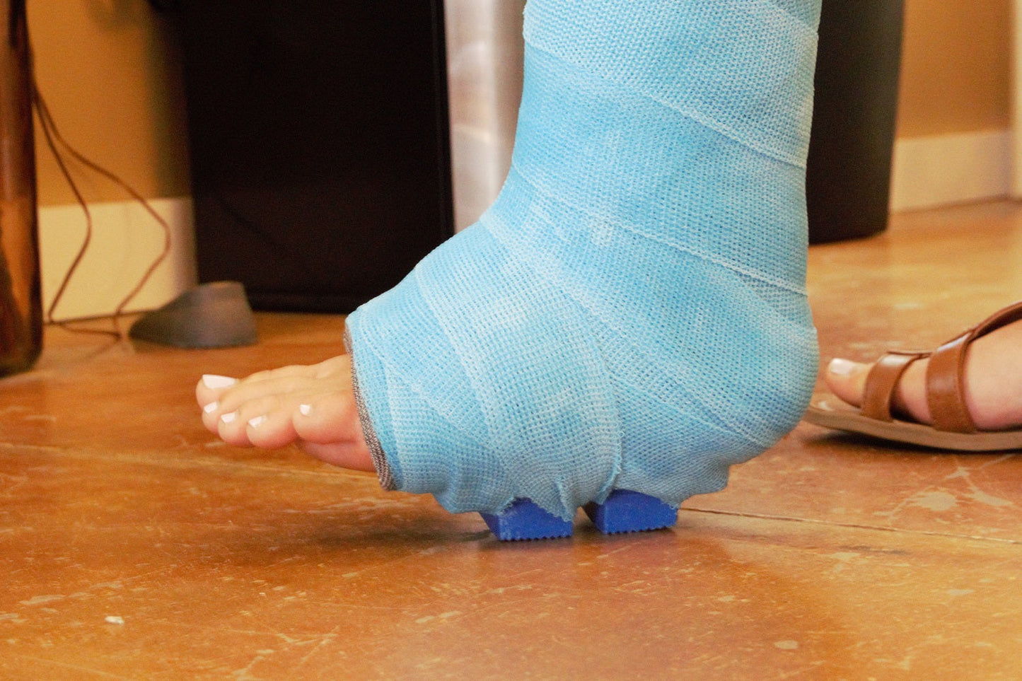 Cast Walking Heel, Adult, 12/bx