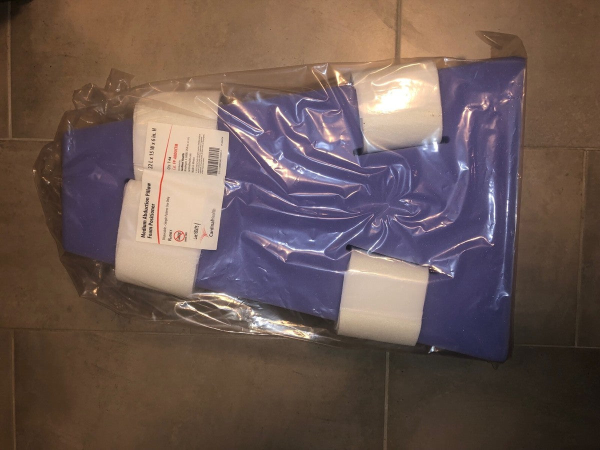 Foam Abduction Pillow, Medium, 6/cs (Continental US Only)
