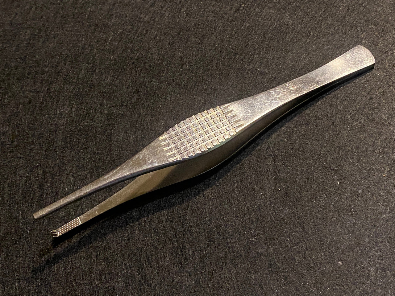 Forceps, Symmetry, Ferris-Smith Tissue (US Only) (Not Available For Sale into Canada)