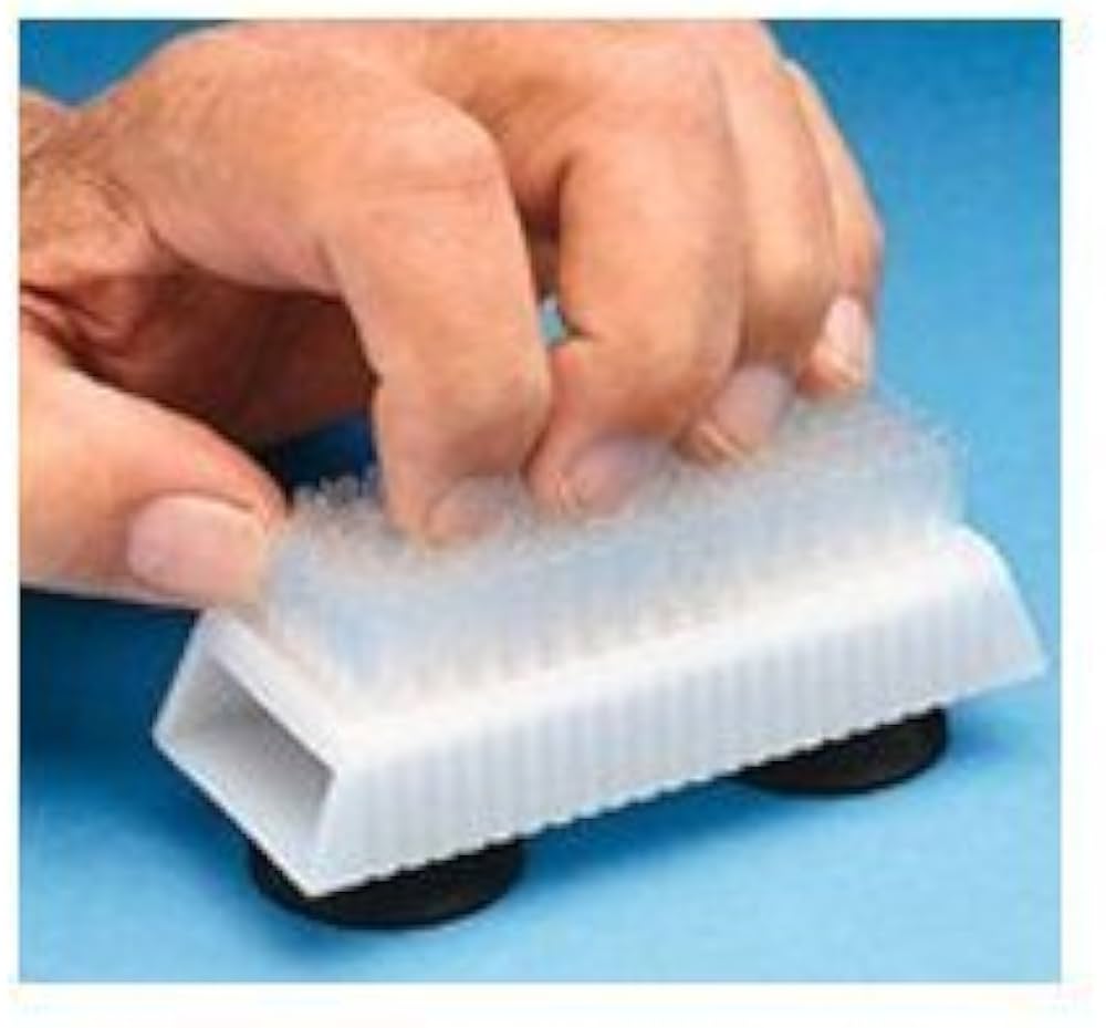 Scrub Brush with Suction Cups (A handling charge of $9.95 will be added to any order under $25.00) (DROP SHIP ONLY)