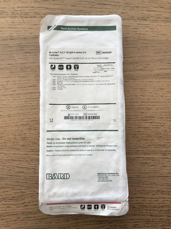 Broviac Single Lumen catheter with Peel-Apart Introducer, 4.2 FR, 71 cm, 0.3 ml (US Only)