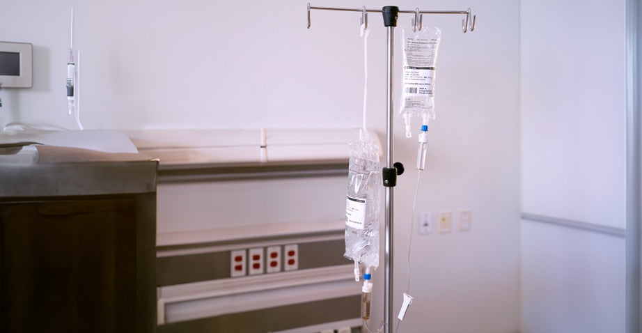 Secondary Admin Set, Non-Vented Needle-Free Valve Bag Access, Port Roller, Pinch Clamp Spin Male Luer Lock with Hanger, 20 drop/L, 31" Length, 12 ml Fluid Path, Not Made with DEHP, Sterile, 100/cs (Continental US Only) (Drop Ship Requires Pre-Approval)