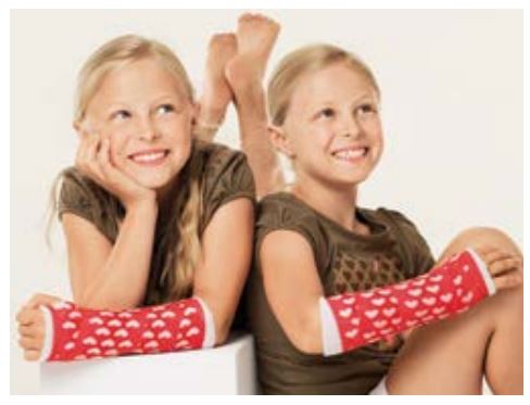 Delta-Cast II Cast Tape, Soft Hearts, 3" x 4yd, 10 rl/cs (Continental US Only)