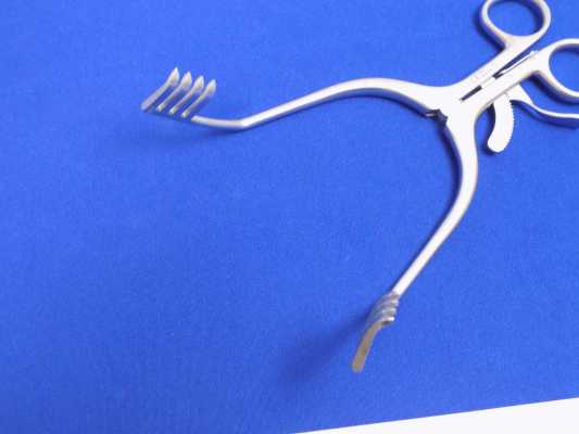 Retractor, Adson, Cerebellar, 4" x 4", Sharp Prongs, Straight Shaft (US Only) (Not Available For Sale into Canada)