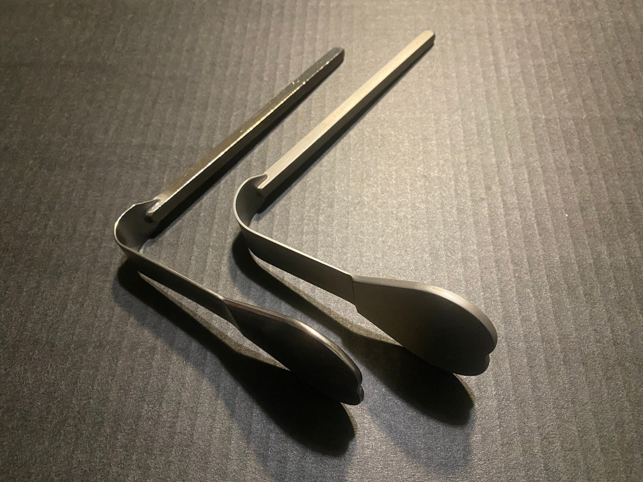 Kelly Blade, Bookwalter Retractor, 2 in x 3 in, Reusable, Latex-Free (LF) (US Only) (Not Available For Sale into Canada)
