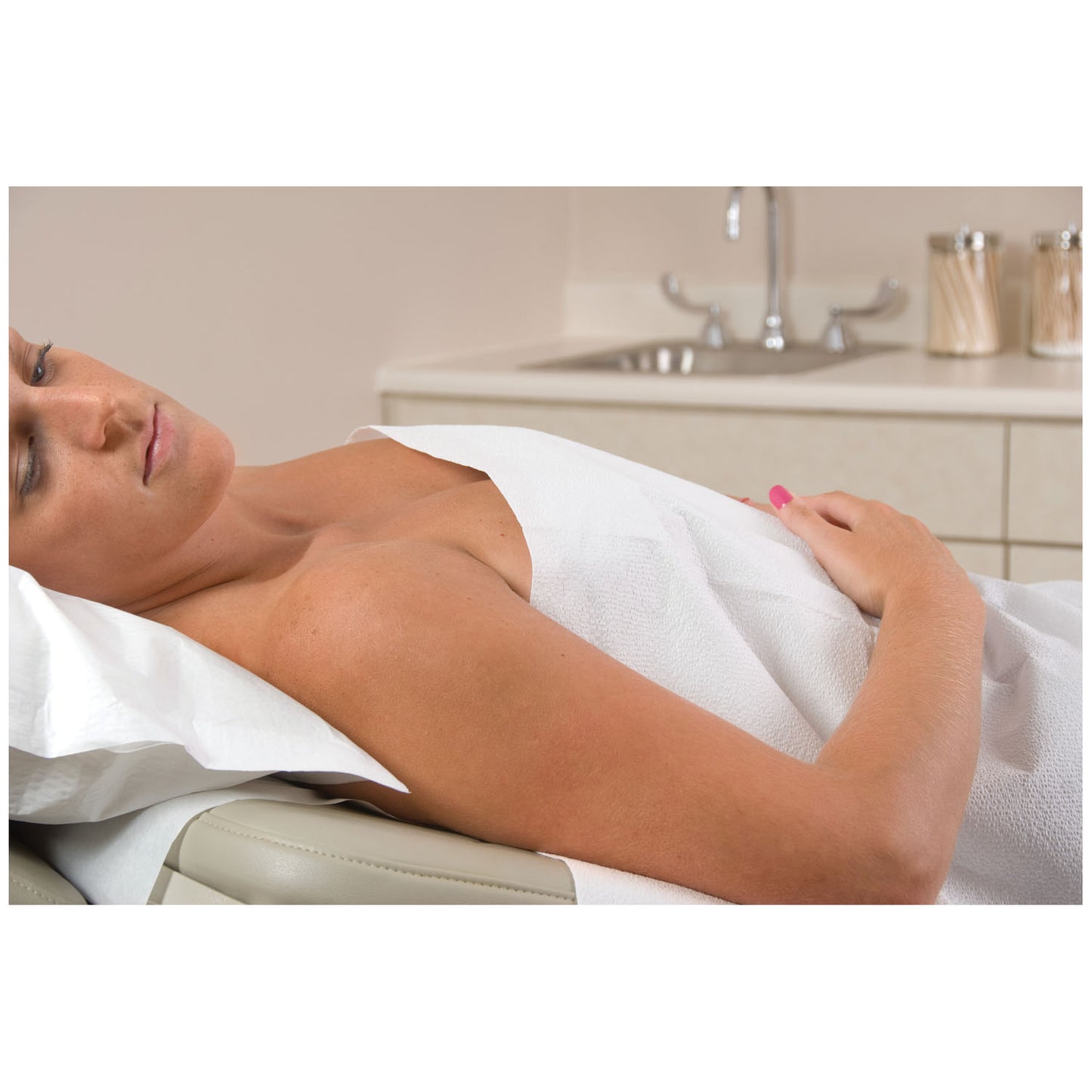 SpaEssentials Drape Sheet, 2-Ply, 40" x 48", White, 100/cs