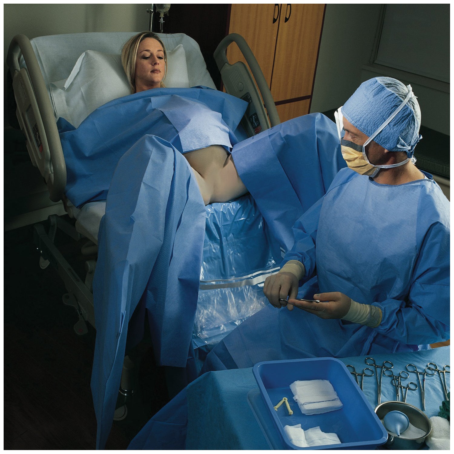 Drape, Under Buttocks, Fluid Collection Pouch, 48" x 44", Sterile, 40/cs (US Only)