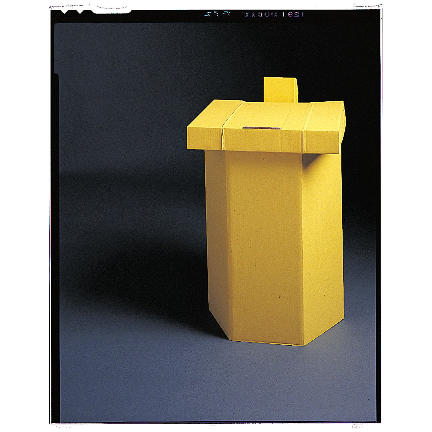 Hamper Stand, 17" x 15" x 25", Yellow, 10/cs