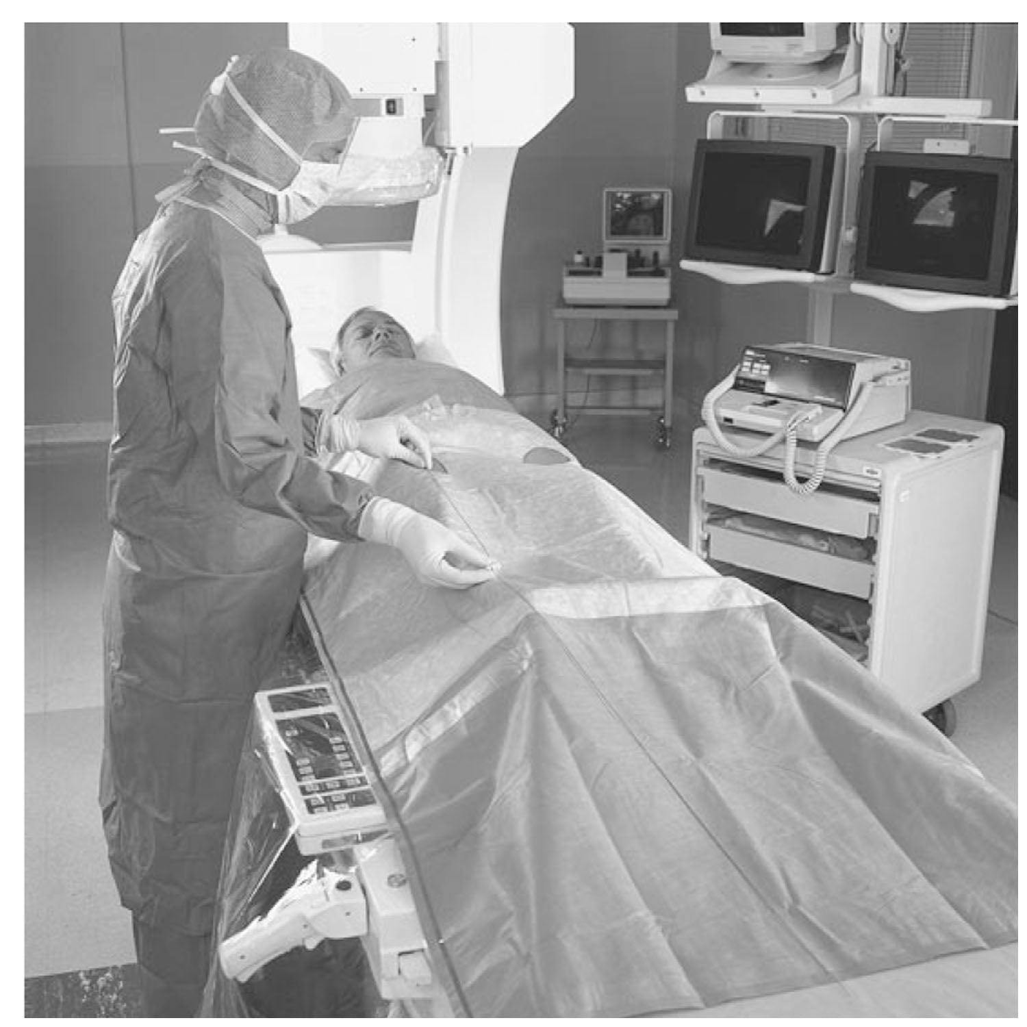 Angiography Drape, 90" x 130", Absorbent Critical Zone, Oval Aperture, 2 Adhesive Patches, Transparent Side End Panels, 3M Biocade Fabric, 20/cs