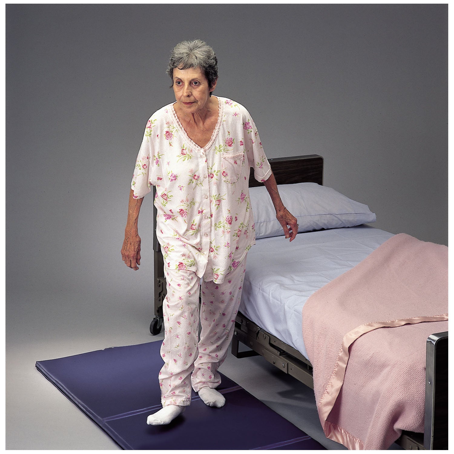 Floor Cushion, Tri-Fold, 70"L x 38"W x 1"H (Continental US + HI Only) (To Be DISCONTINUED)