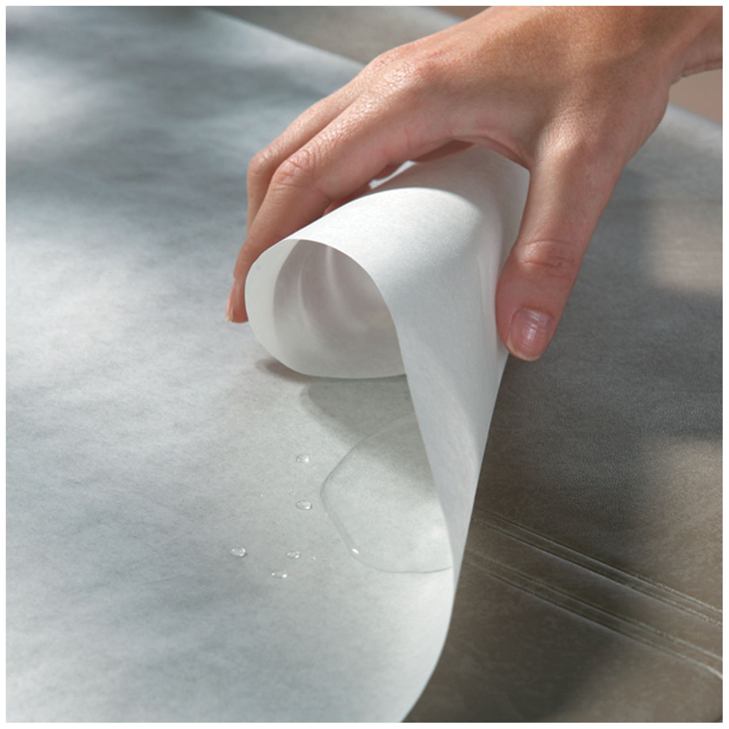 Absorbent Laboratory Countertop Paper, DRC, Pebble Embossed, Sheets, 12" x 20", 600/cs
