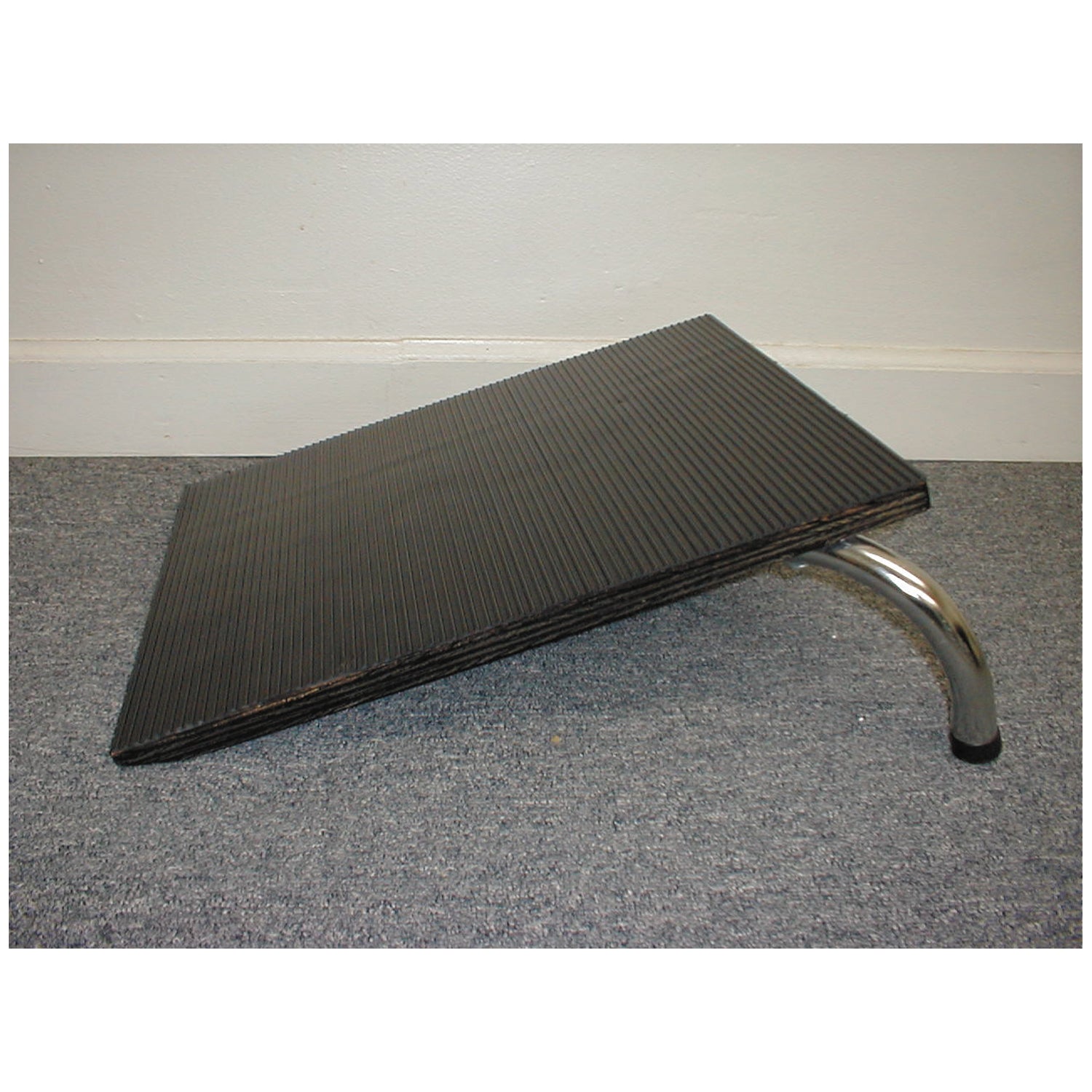 Stool, 19" x 12" x 6"H, Non-Skid Top