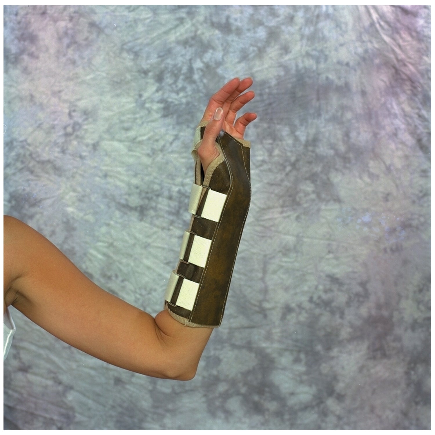 Vinyl Wrist/ Forearm Splint, Loop-Lock, Specify Left or Right