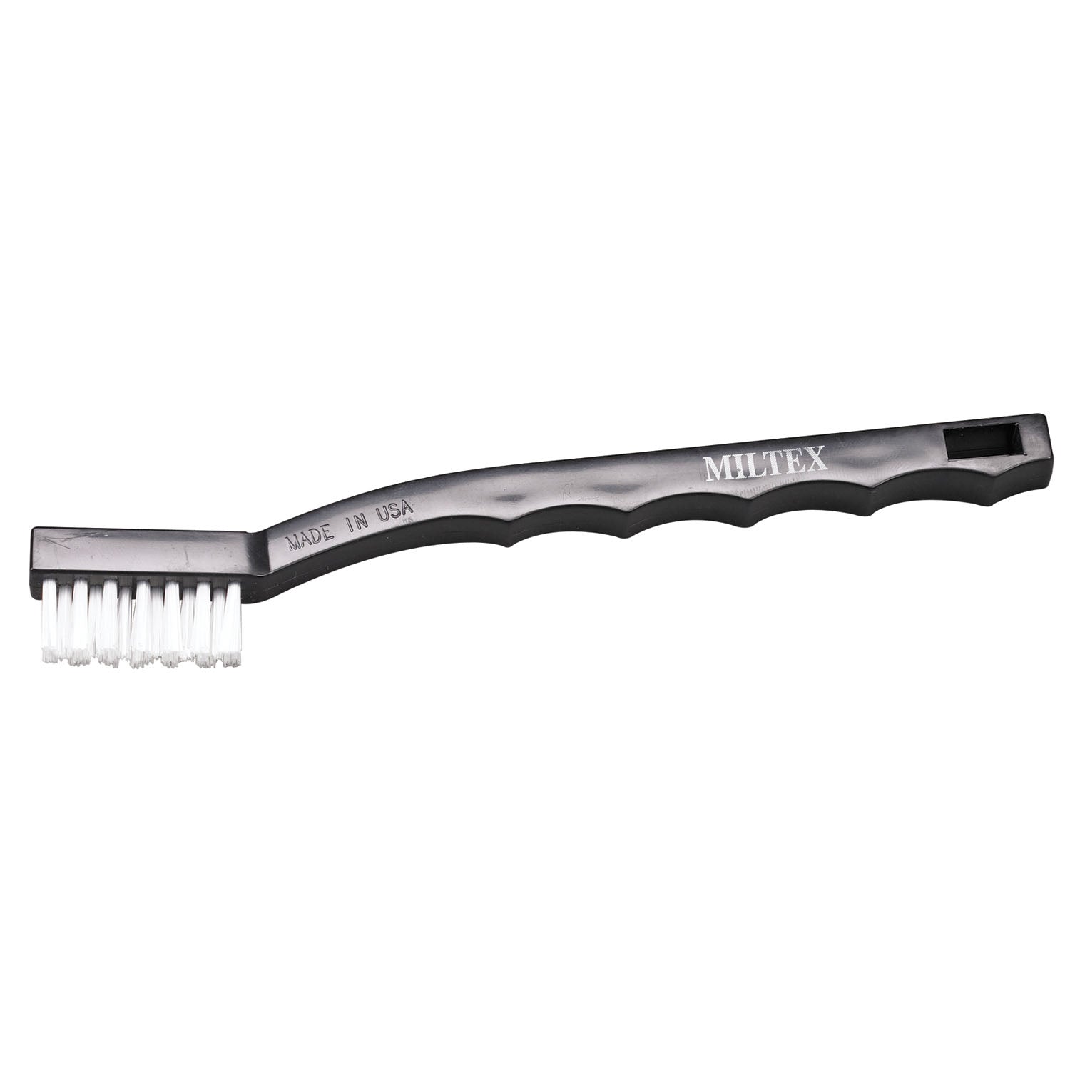 Accessories: Non-Scratching Nylon Cleaning Brushes, 3/set