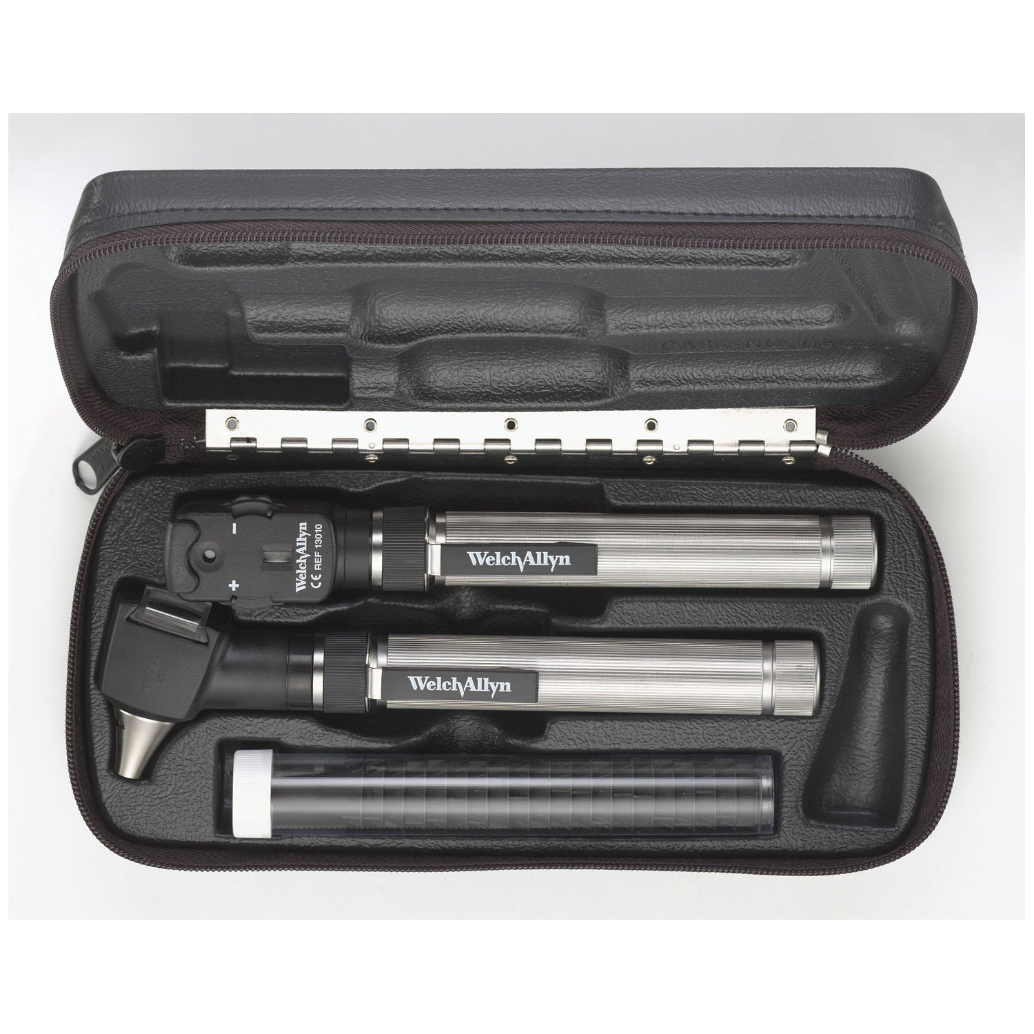 PocketScope Set Includes Ophthalmoscope, Otoscope/ Throat Illuminator, 2 "AA" Alkaline Battery Handles, Hard Case, No Charger (US Only)