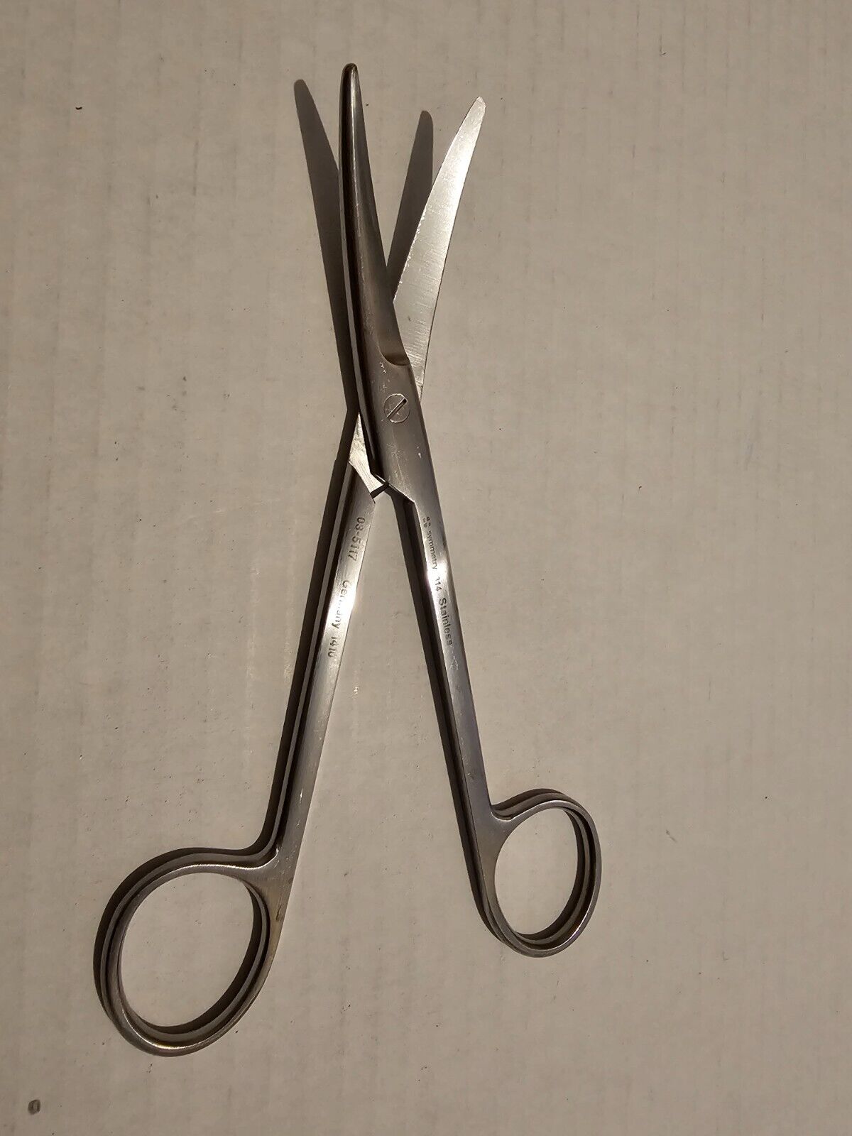 Symmetry Scissors, Mayo, Curved, Beveled Blades, 6-3/4 in (US Only) (Not Available For Sale into Canada)