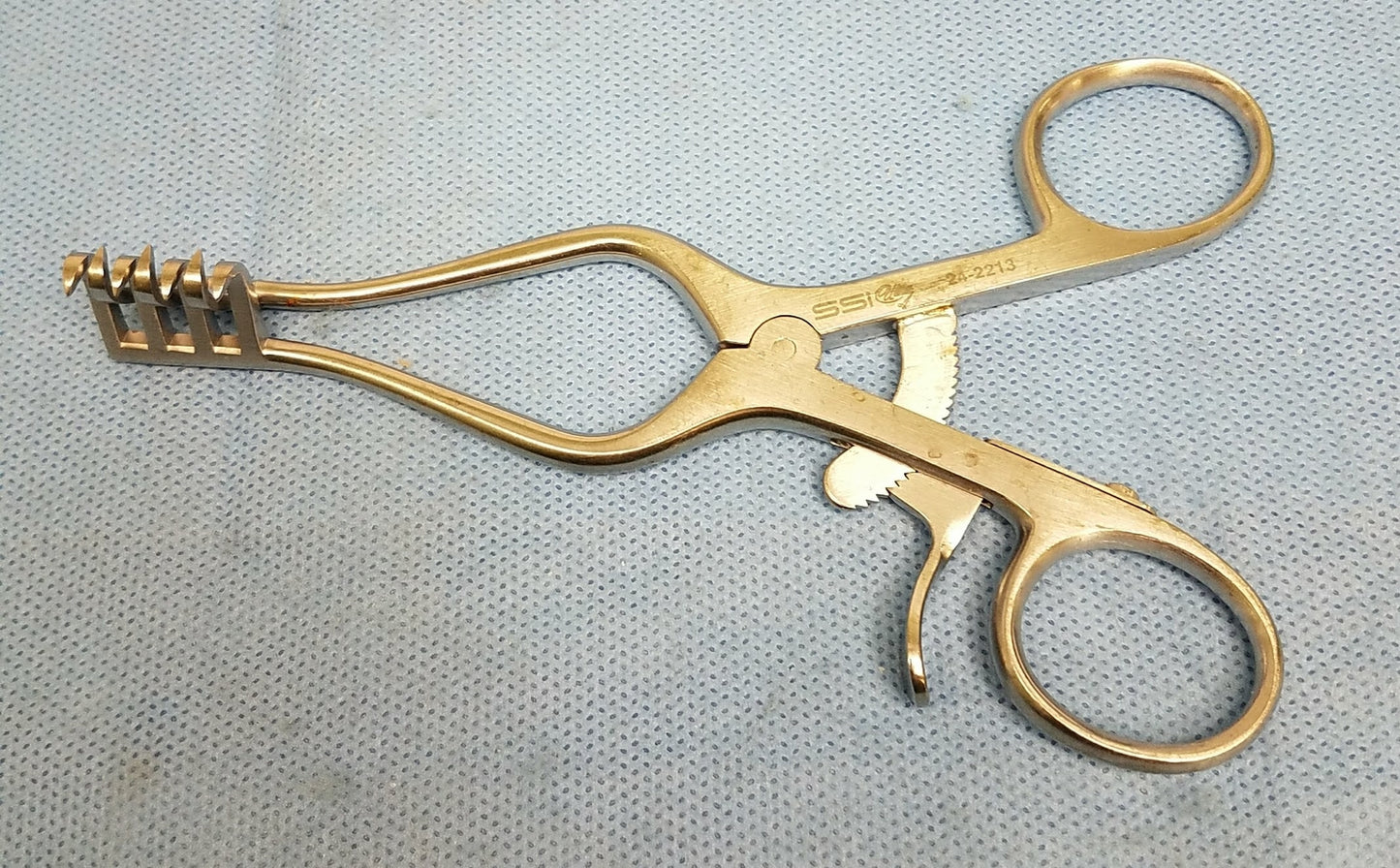 Symmetry Retractor, Weitlaner, Sharp, 3x4 Prong, 5 1/2 in (US Only) (Not Available For Sale into Canada)